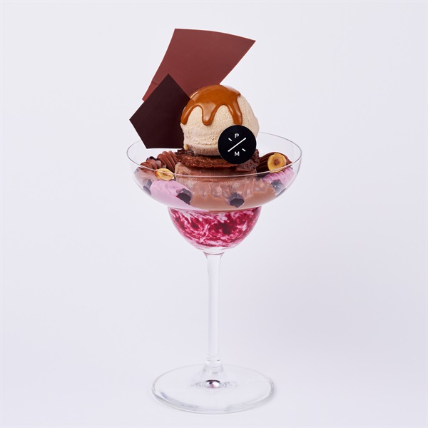 【期間限定】パフェ ア ラ ミニュット  プラリネ ノワゼット & カシス