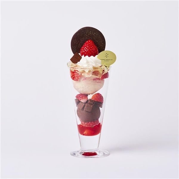 【季節限定】パフェ オ フレーズ ＆ シャンパーニュ